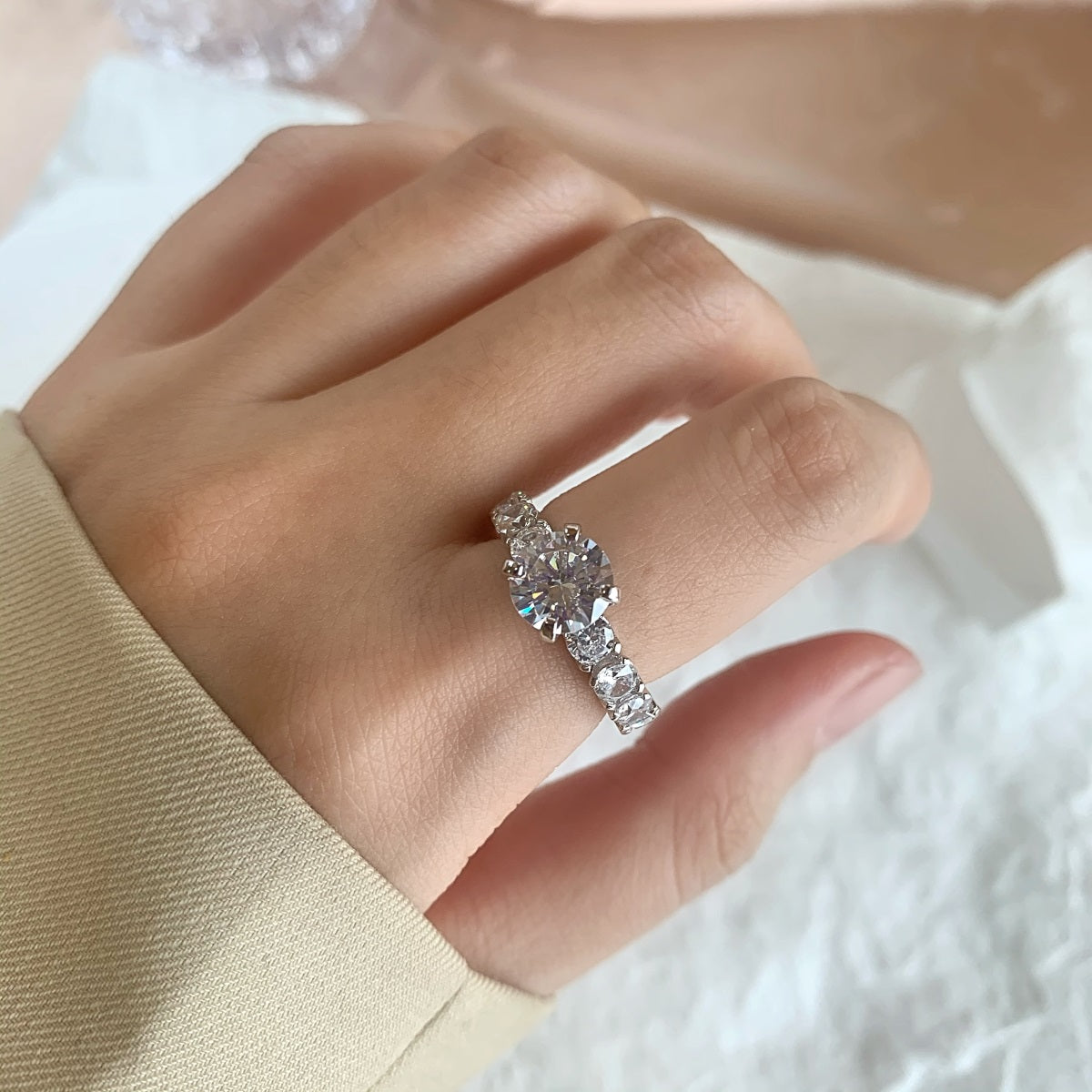Bague Solitaire accompagné