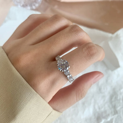 Bague Solitaire accompagné